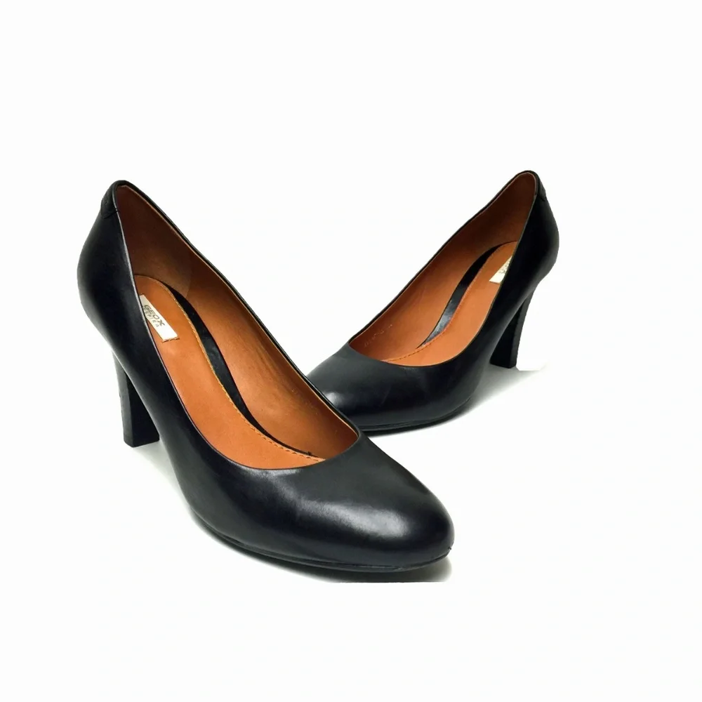 GEOX Respira Classic‎ Leather Pumps